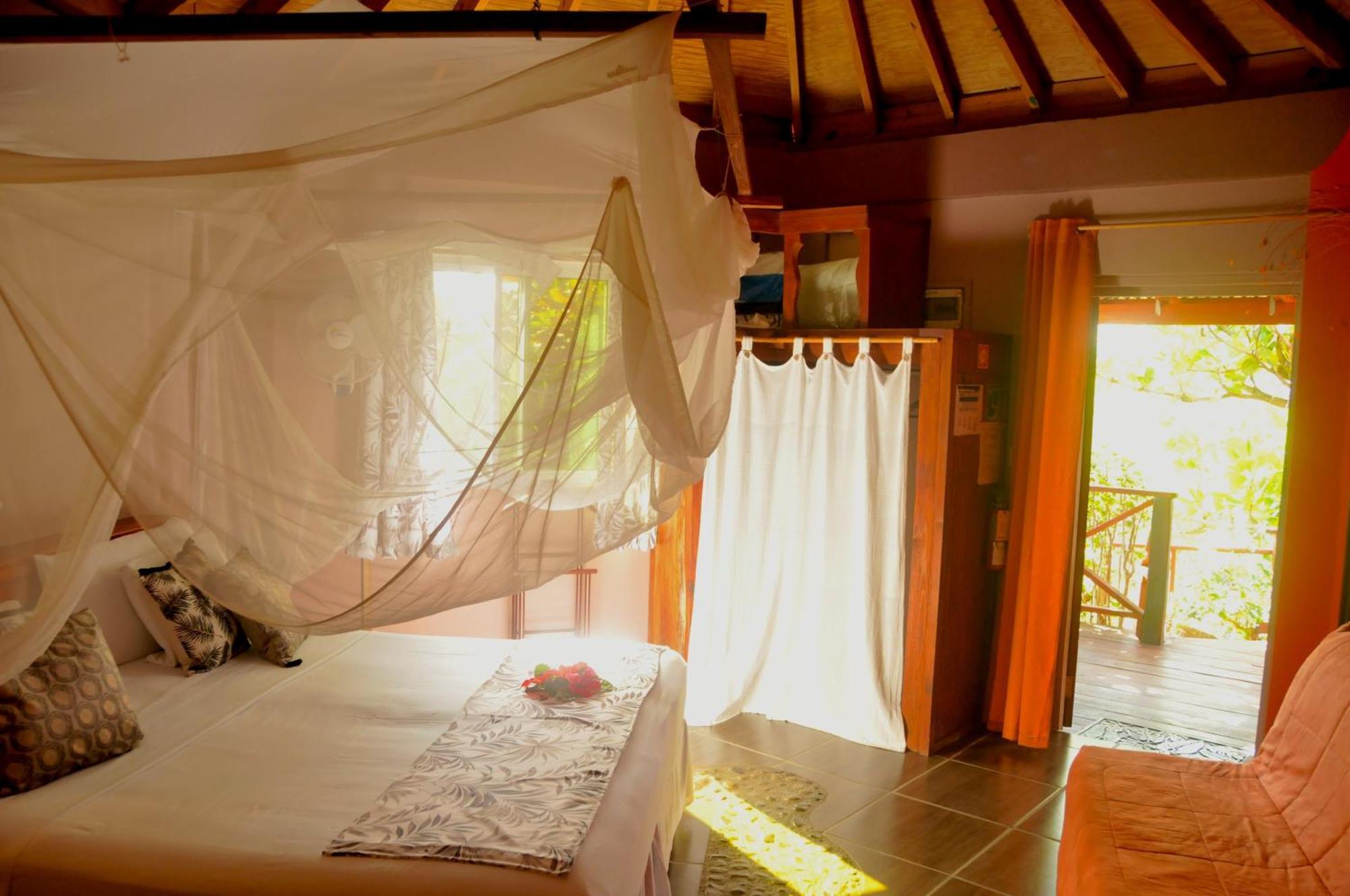 Mango Island Lodges Saint Joseph Eksteriør billede