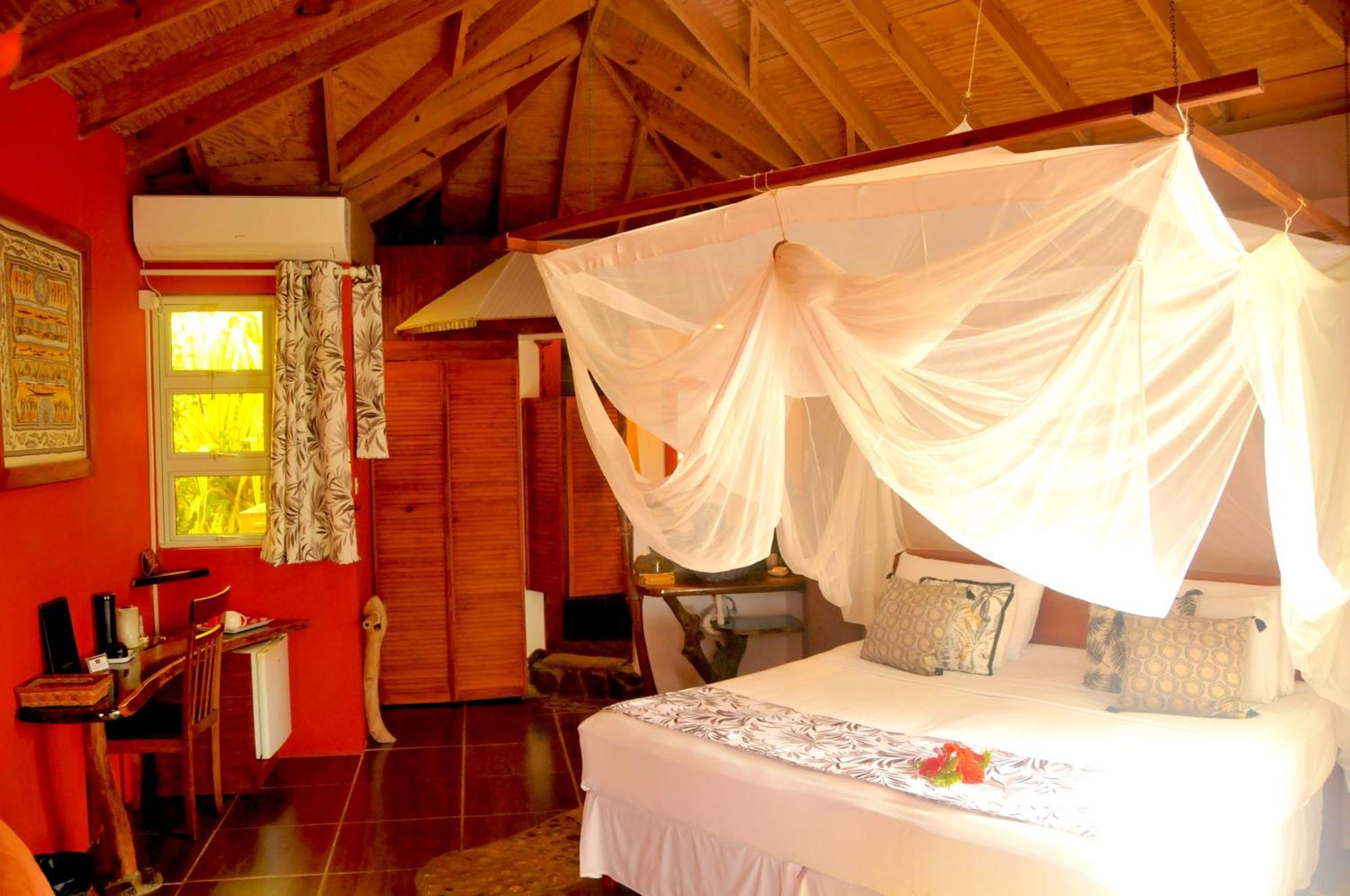 Mango Island Lodges Saint Joseph Eksteriør billede
