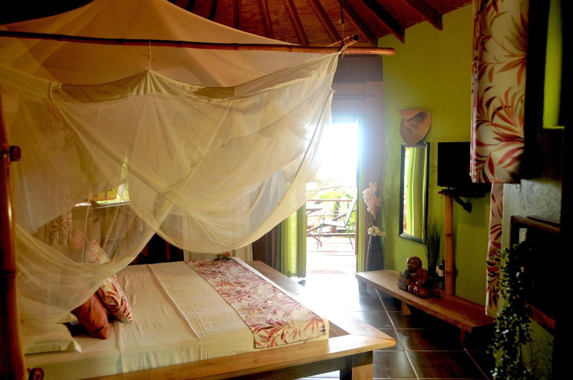 Mango Island Lodges Saint Joseph Eksteriør billede