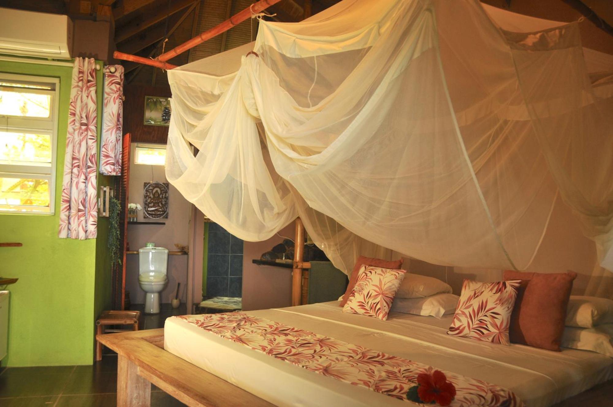 Mango Island Lodges Saint Joseph Eksteriør billede